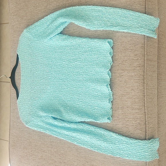 Turquoise moda international top low neckline nylon and spandex - Picture 3 of 5